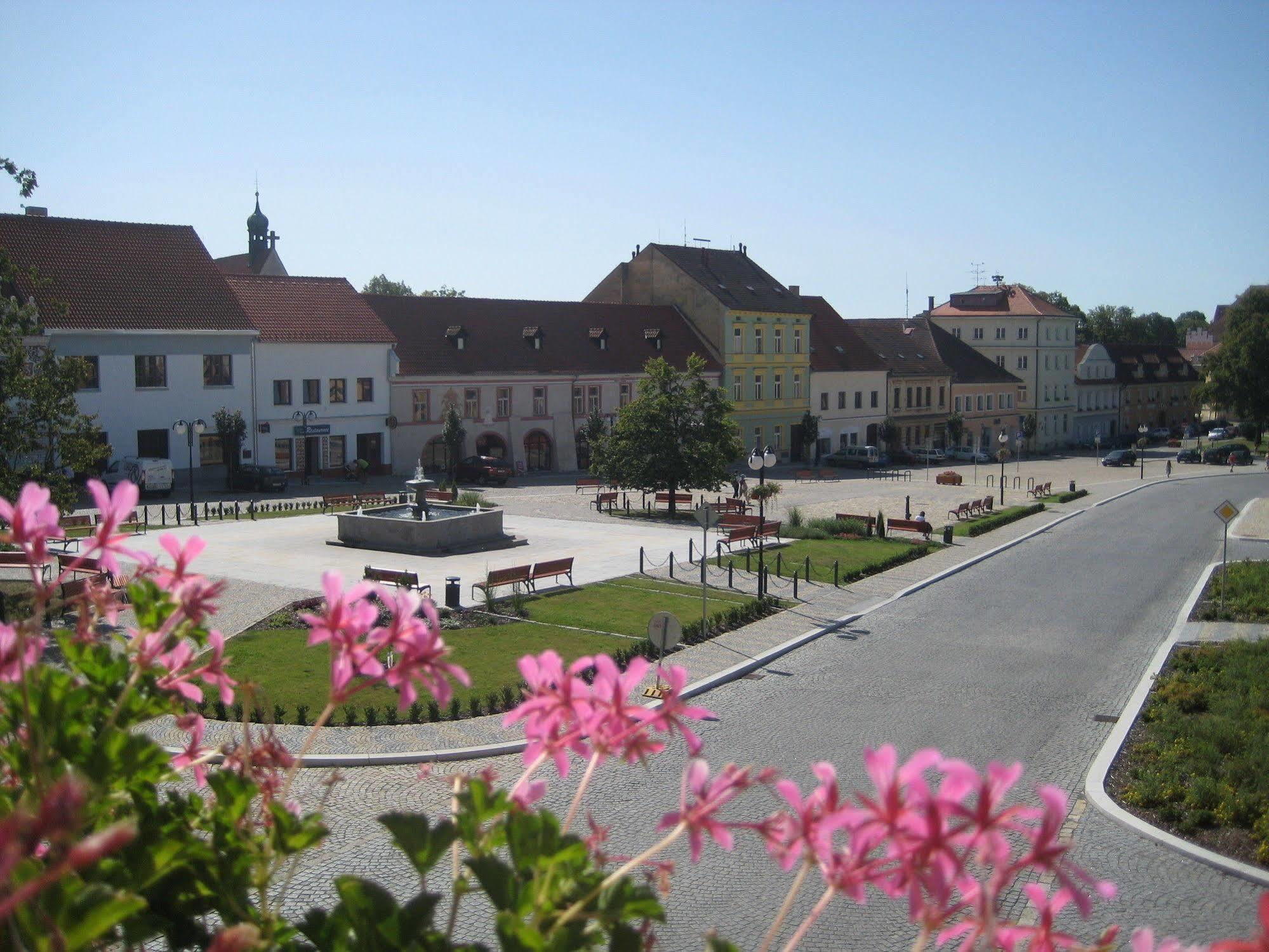 Hotel Panska Bechyně 外观 照片